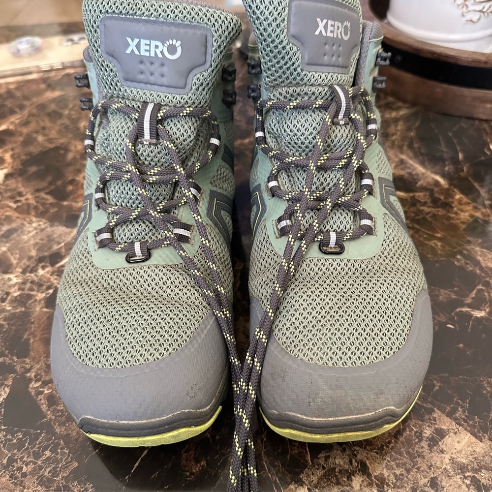 Xero Women's Athletic Shoes - Green